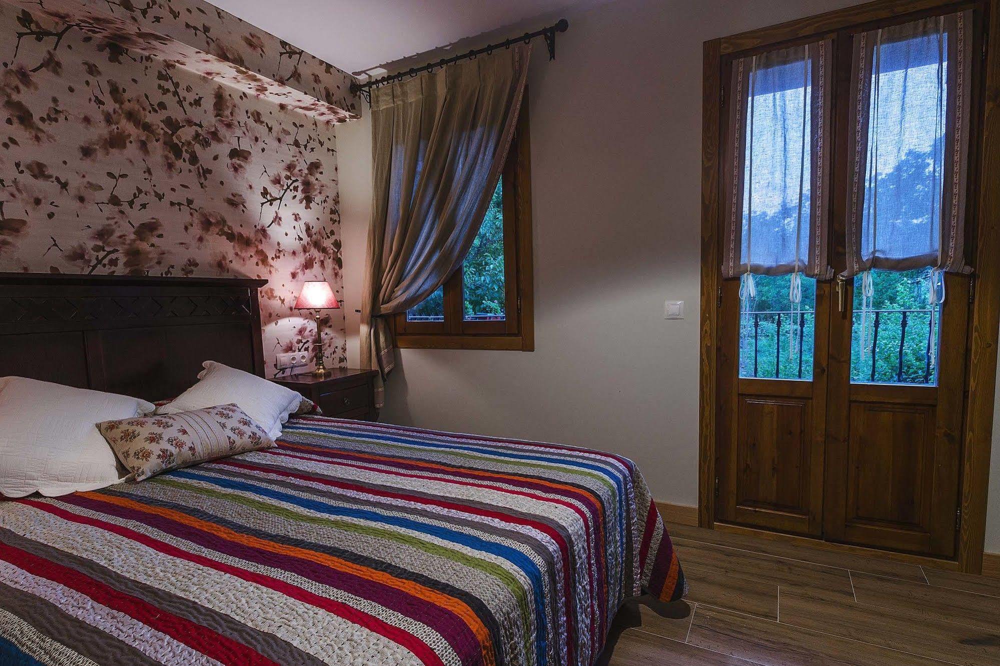 Affittacamere Casa Martin Ordesa Sarvisé Esterno foto
